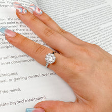 Load image into Gallery viewer, Adjustable Diamond Spinner Ring