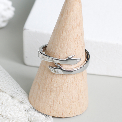 Adjustable Hug Ring